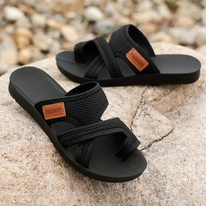 Karni - Flipflops i mesh med Huller